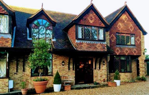Tudor Place Bed and Breakfast Winnersh Exteriör bild